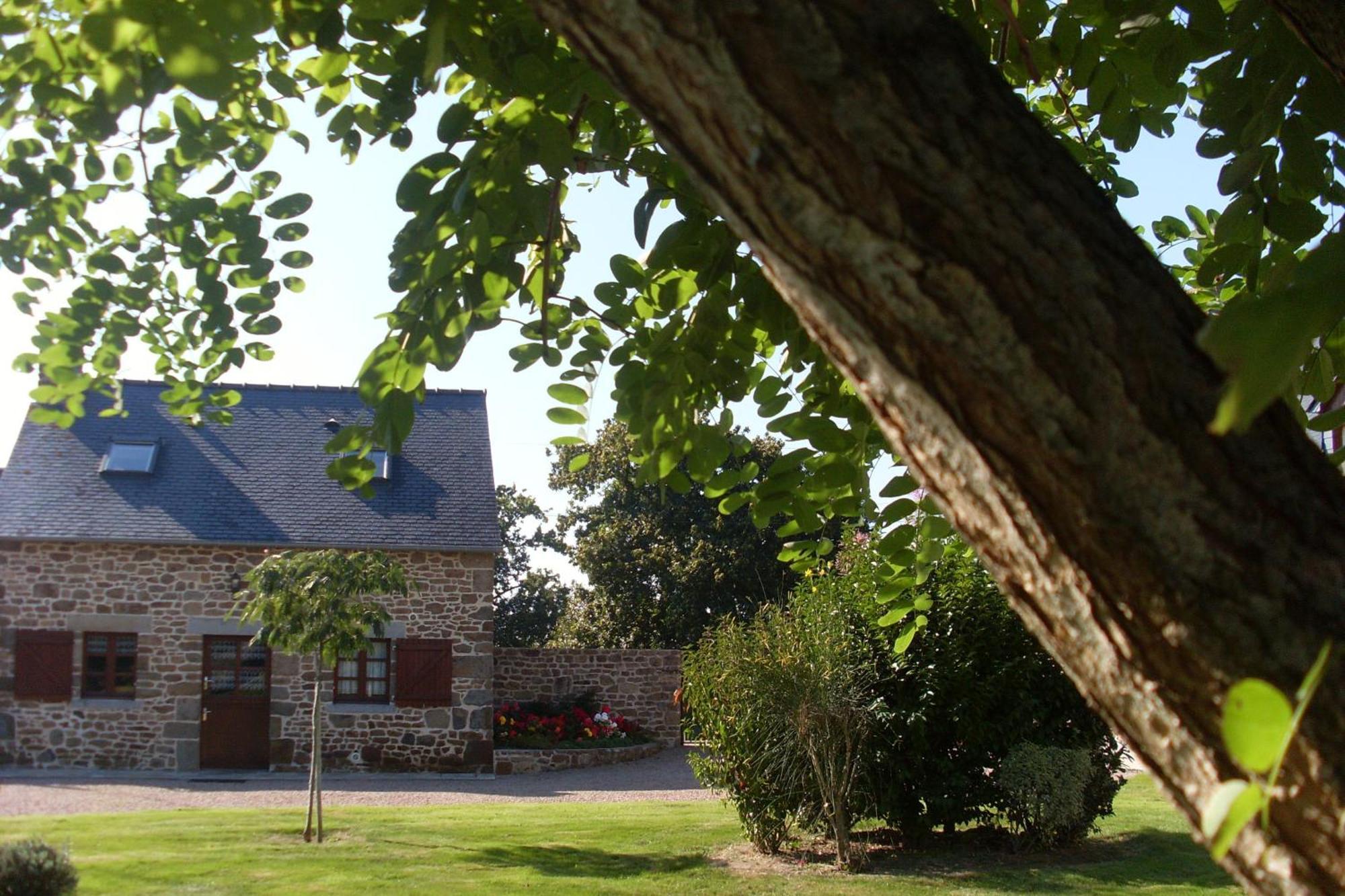 Chambres d'Hotes Les Sageais Baguer-Morvan Extérieur photo