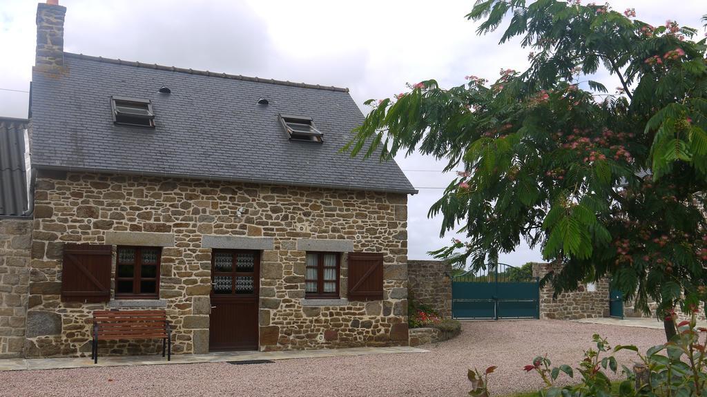 Chambres d'Hotes Les Sageais Baguer-Morvan Extérieur photo